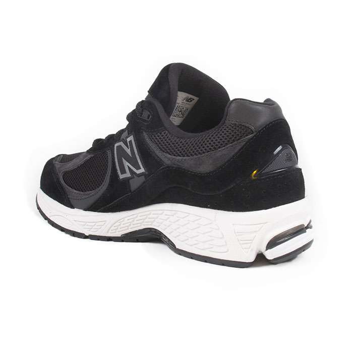 Кроссовки New Balance M2002RBK