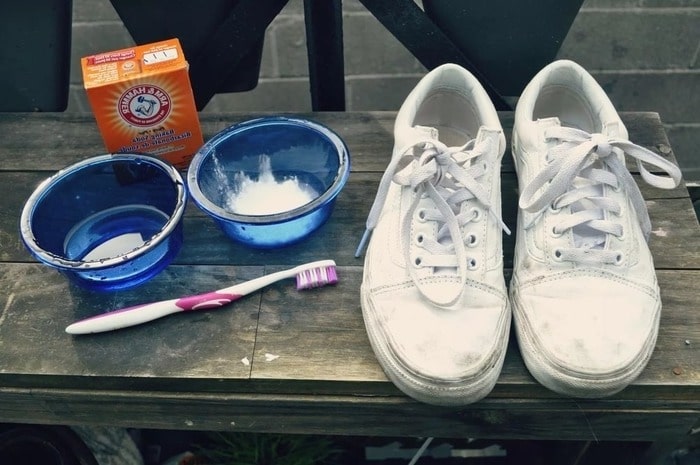 чем отбелить белые кроссовки в домашних условиях