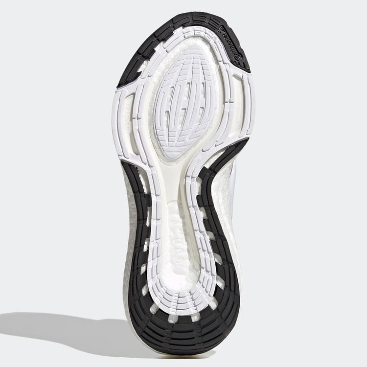 Adidas UltraBOOST 22 Stella McCartney 4-min.jpg