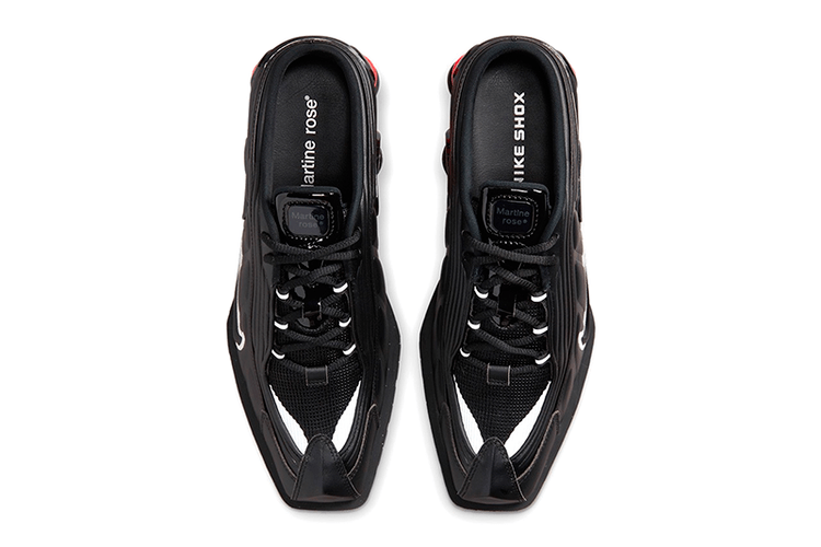 Nike Shox MR4 1-min.png