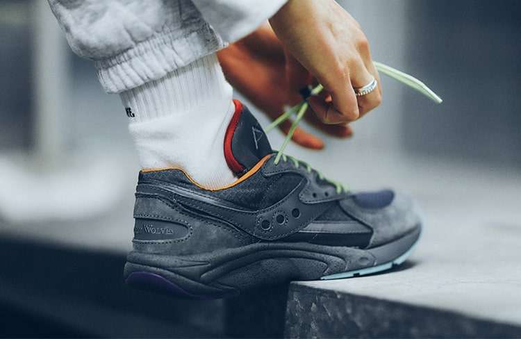 Saucony × Raised by Wolves AYA1-min.jpg