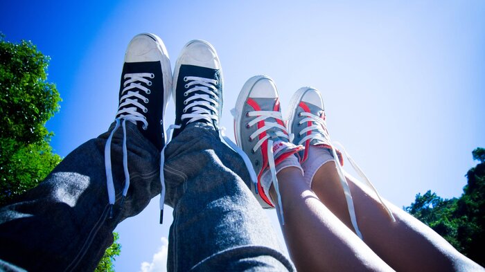 как почистить светлые кроссовки