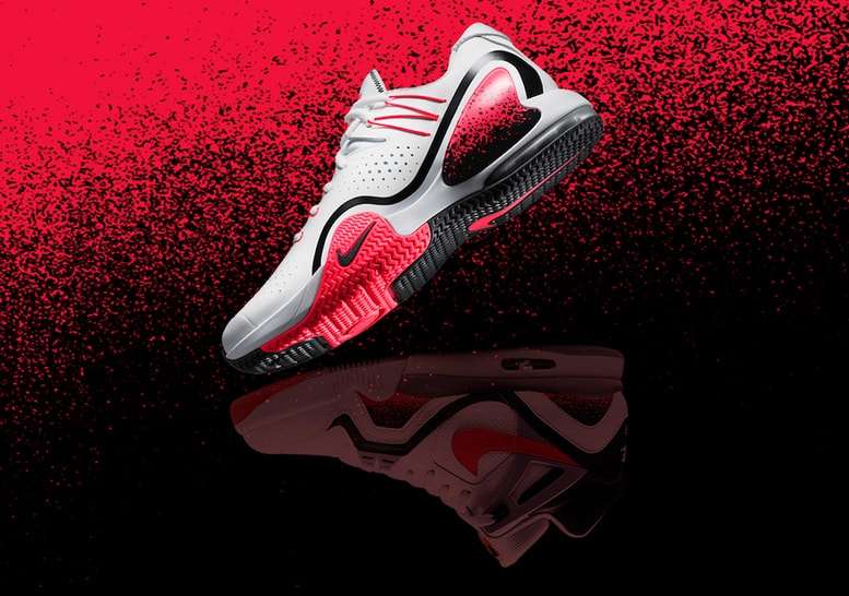 NikeCourt Tech Challenge1-min.jpg