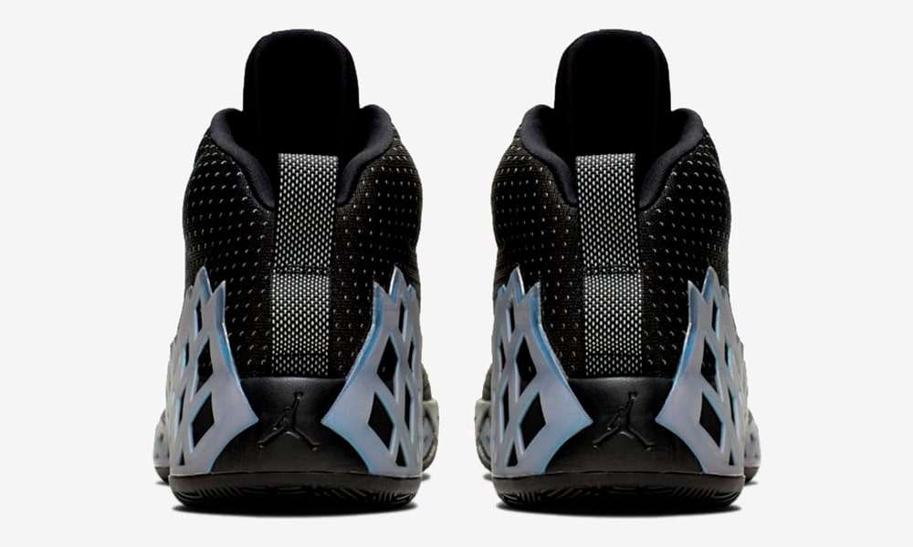 Материалы и посадка сзади.jpg