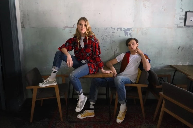 два мяча кеды мужские и женские