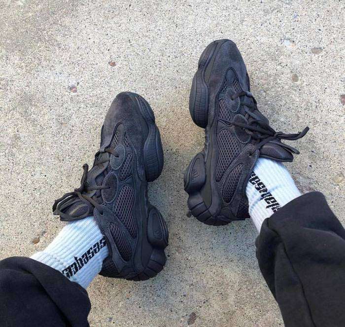 Yeezy 500 7-min.jpg