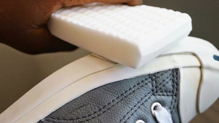 как отбелить подошву на кроссовках