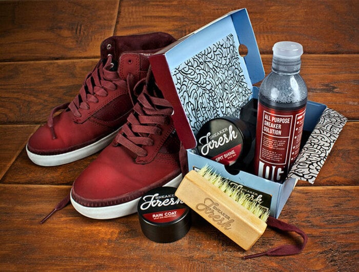 как ухаживать за белыми кожаными кроссовками