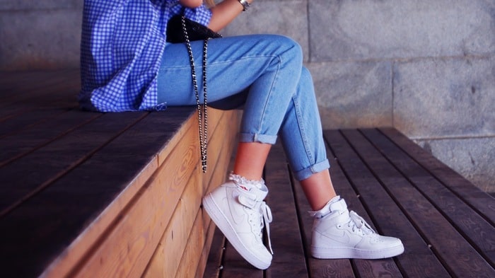 чем оттереть ручку с подошвы кроссовок