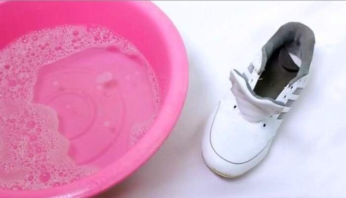 кожаные кроссовки уход