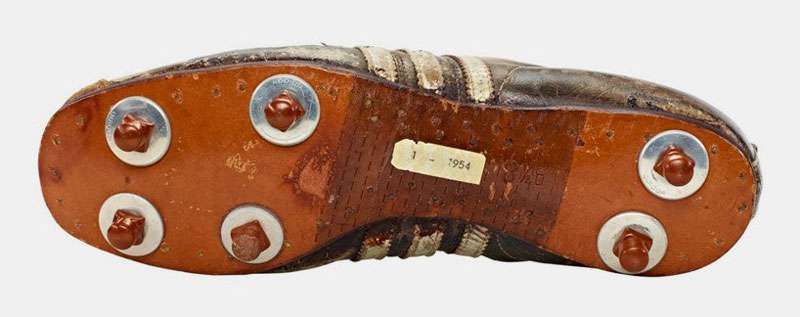 Эти бутсы использовались на Чемпионате мира по футболу 1954 года 2.jpg